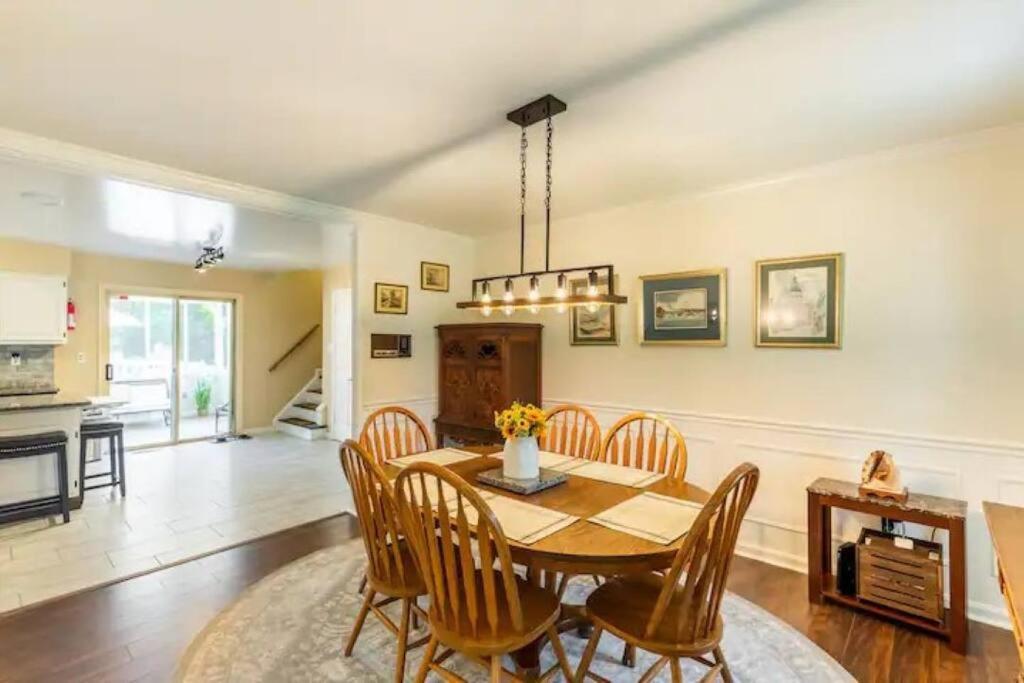 בואי Lrge 5 Bedroom 9 Beds Near Dc-Pool, Hot Tub, Gym, Game Rm, Fire Pit מראה חיצוני תמונה